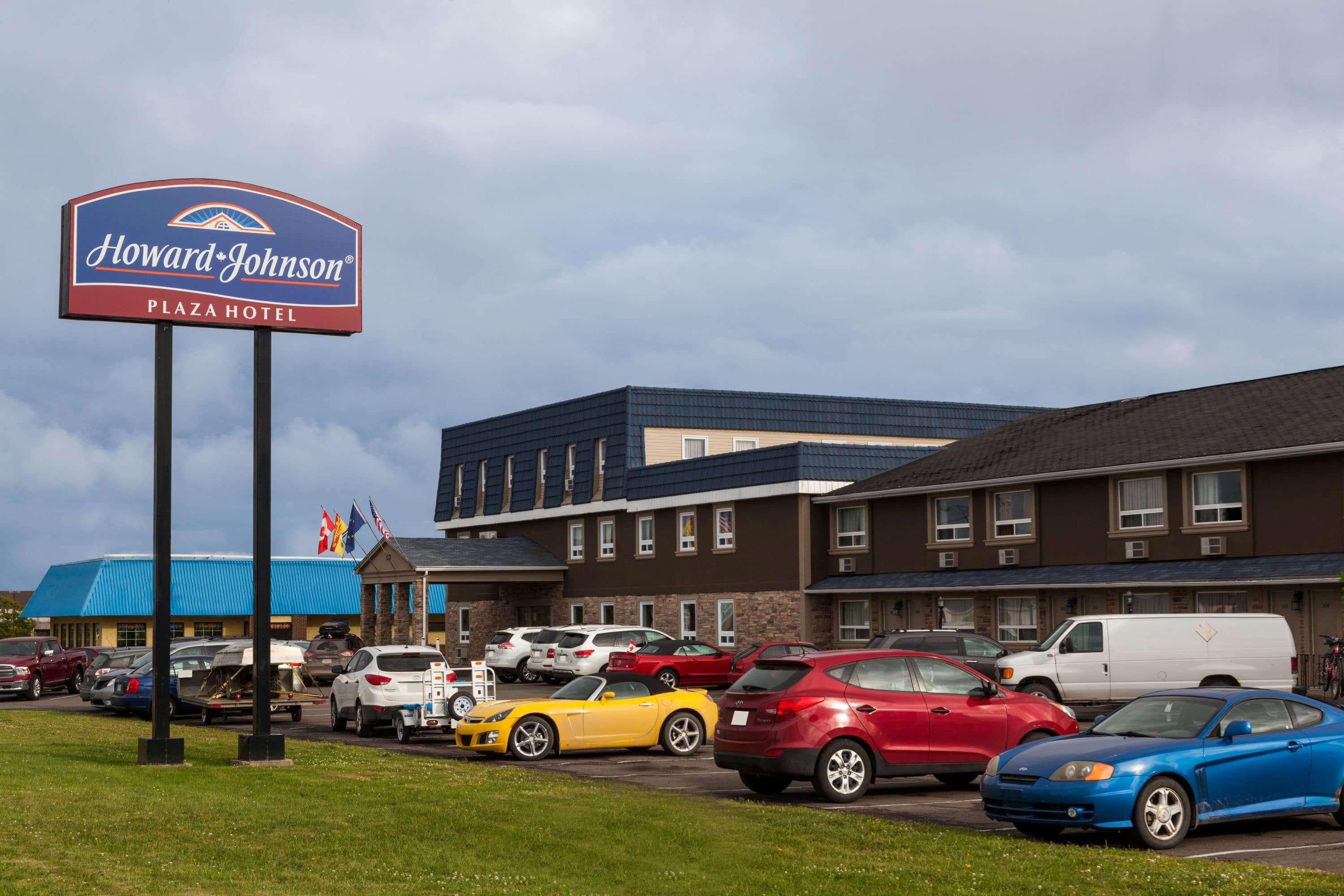Days Inn By Wyndham Фредериктън Екстериор снимка