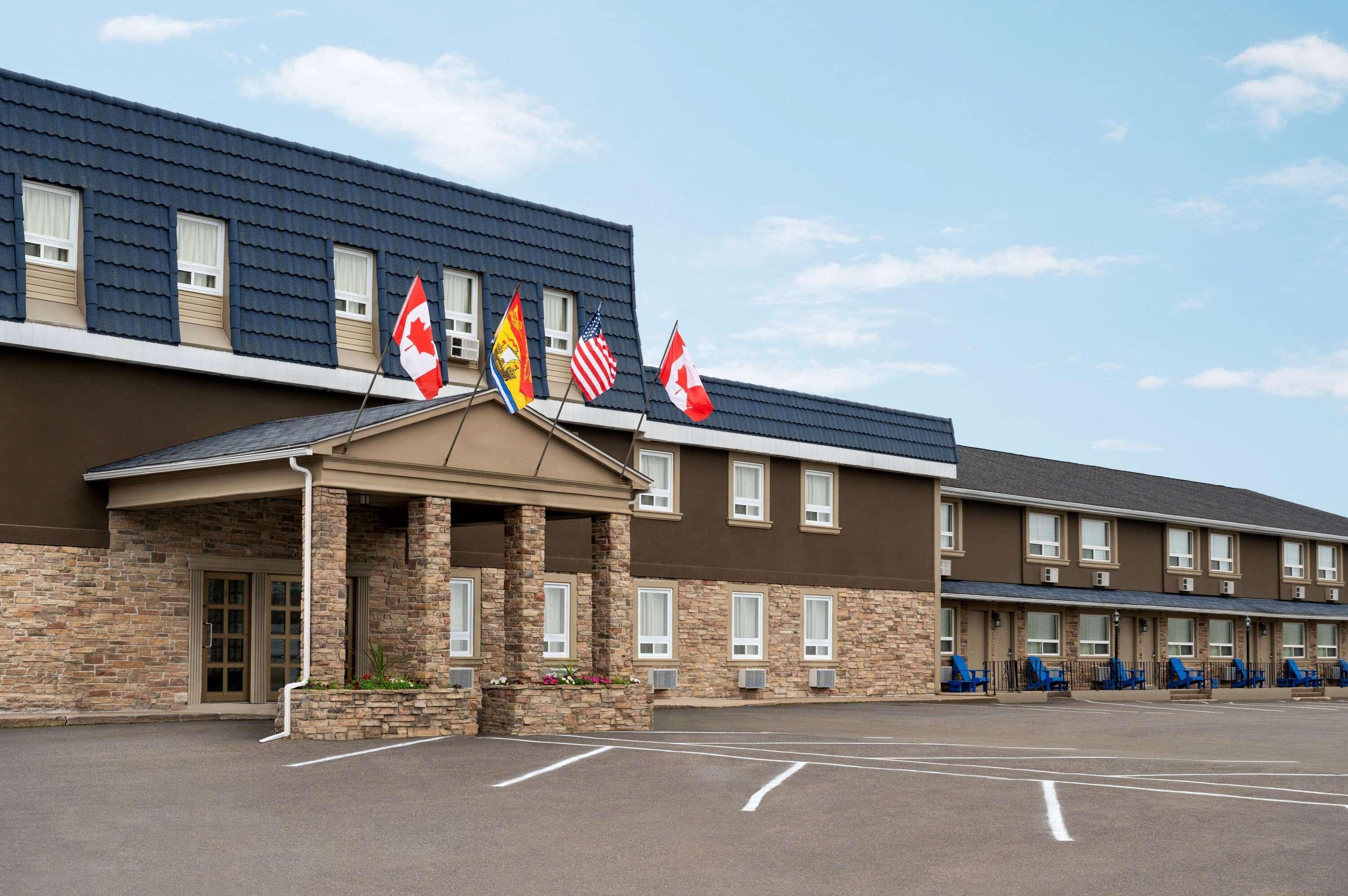 Days Inn By Wyndham Фредериктън Екстериор снимка